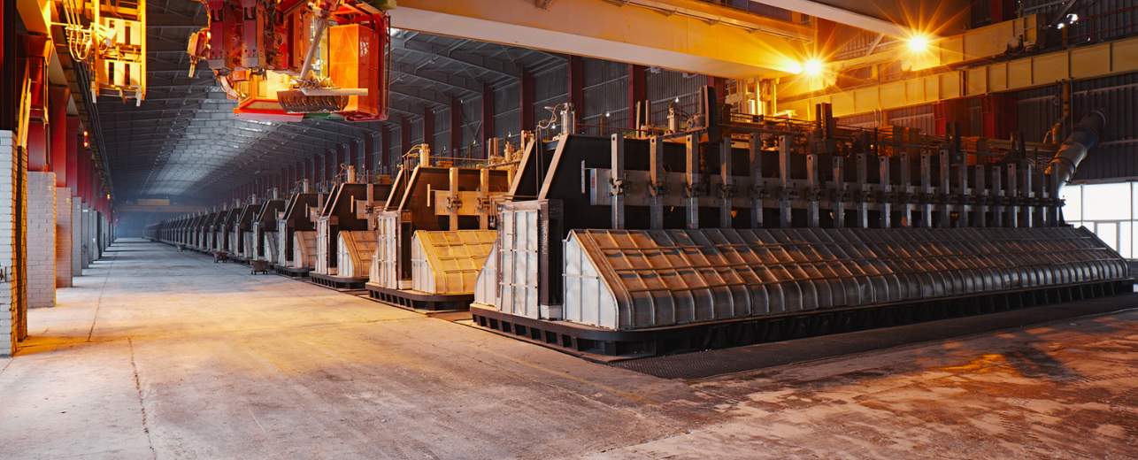 The Role of Mica Products in the Electrolytic Aluminum Industry